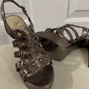 Adrianna Papell Shoes (color is as pictured)